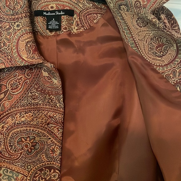 Madison Studio Sz 8 Jacquard, Silk-Lined Coat- Gorgeous Detail - Picture 2 of 6